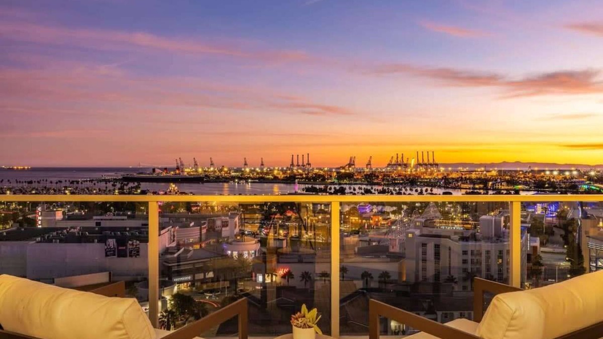 Waterfront Condo | @ Marbella Lane - Aesthetic 2BR w/Ocean views