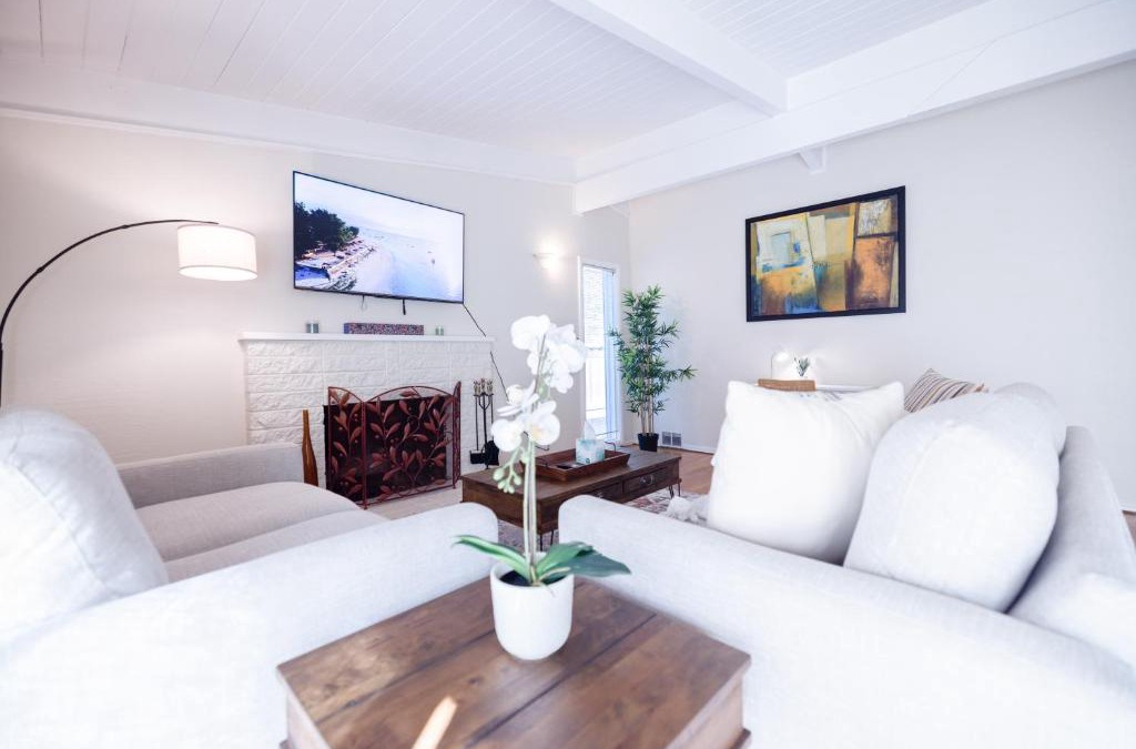 Palo Alto House | @ Marbella Lane - Modern Rustic Cabin Design Home