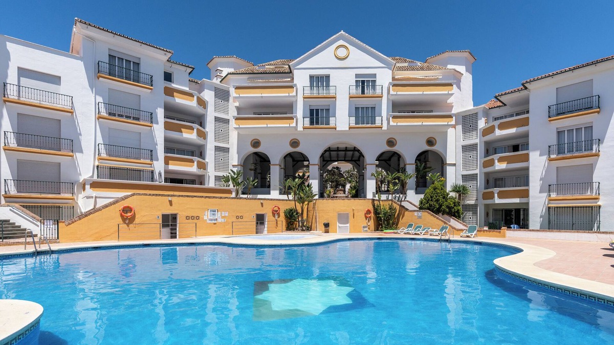 Nikki Beach Apartment | Marbella Luxury Penthouse 100m from beach, huge terrace and sea views