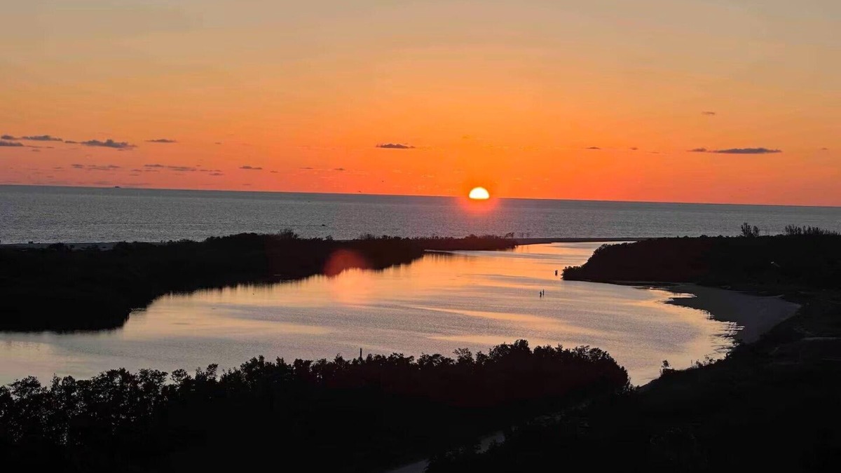 Marco Island Condo | Marco Island - South Seas :2-Bedroom/2-Bath Condo.