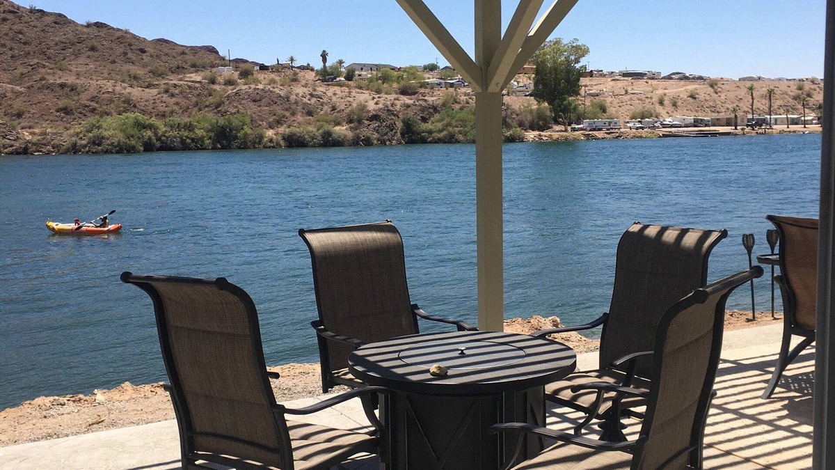Parker Dam House | Margaritaville at River Lodge! Right on the river!