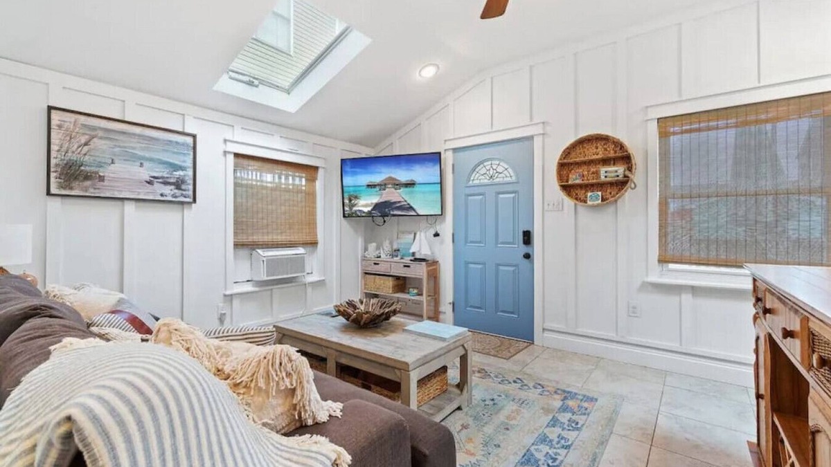 Margate City House | Margate Home w/Large Outdoor Kitchen