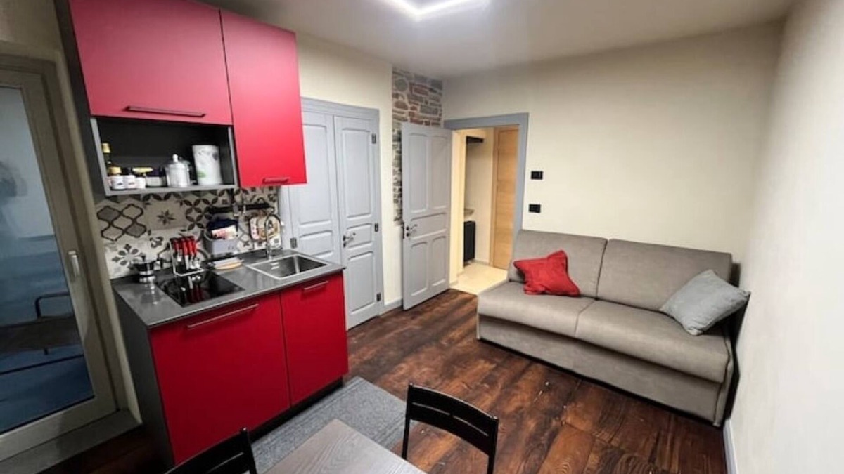 Murazzano Apartment | Margot's House - Red