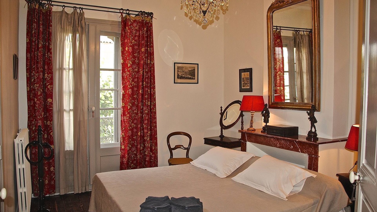 Aigues-Mortes Medieval City House | Marguerite de Provence house inside the ramparts