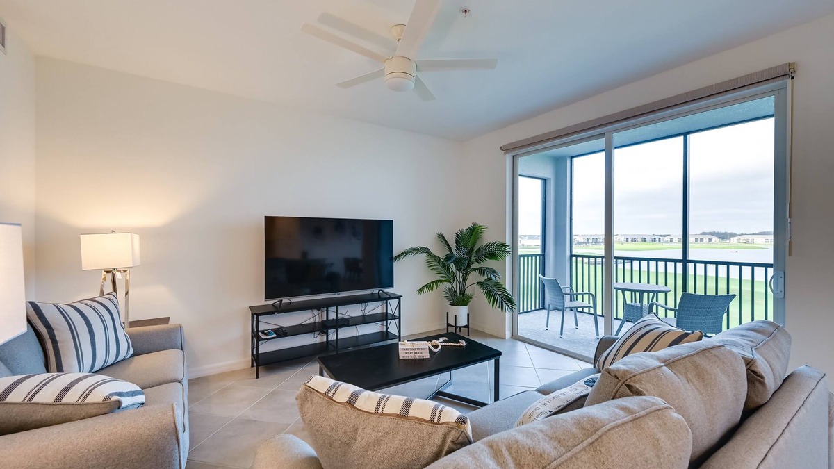 Immokalee Condo | Maria Condo w/Community Pool Access