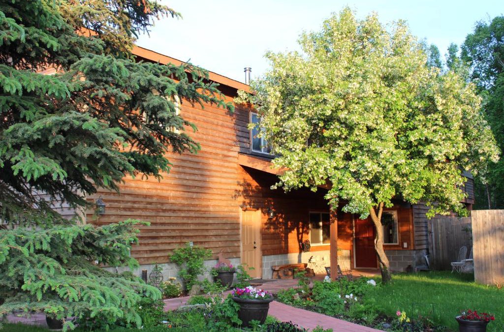 Campbell Park Bed & Breakfast | Maria's Creekside B&B