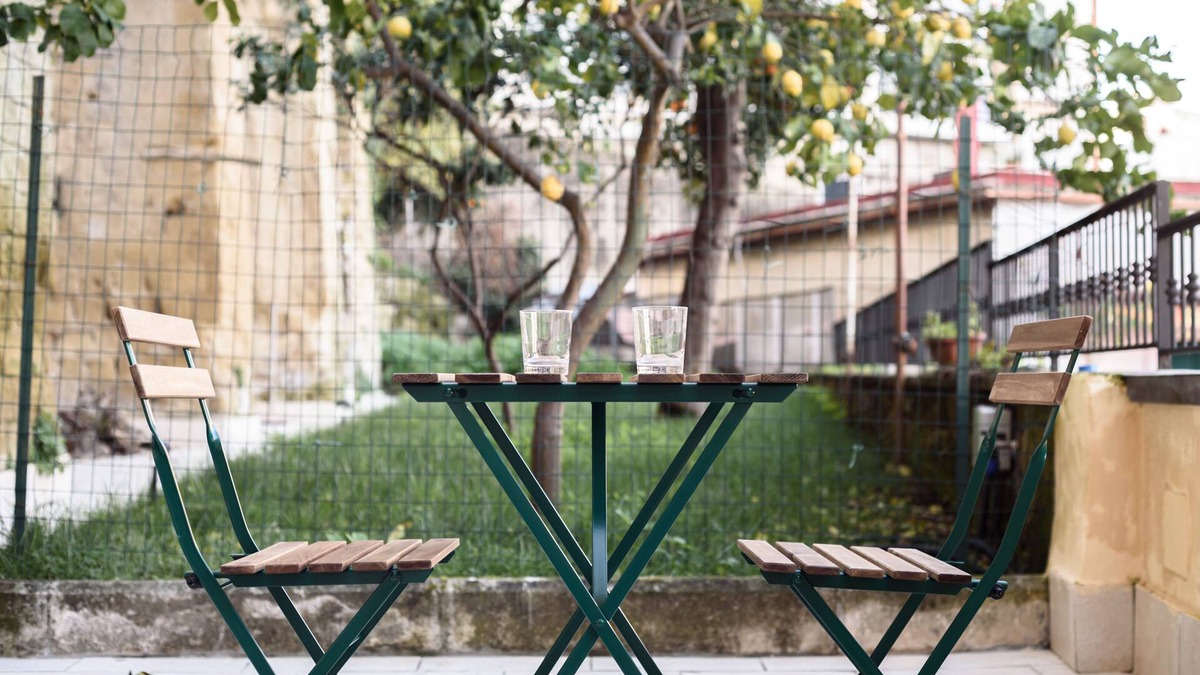 Vittorio Emanuele Apartment | Maria Theresa Rooms & Garden