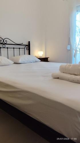 Galissas House | Marianna-Sofi Room's
