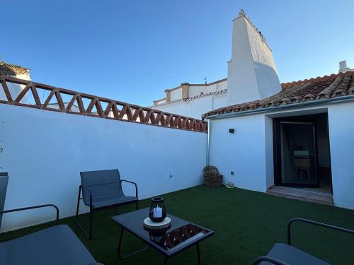 Fuente del Maestre House | MARIDAJE Casa-SPA de enoturismo rural TR-BA-00309