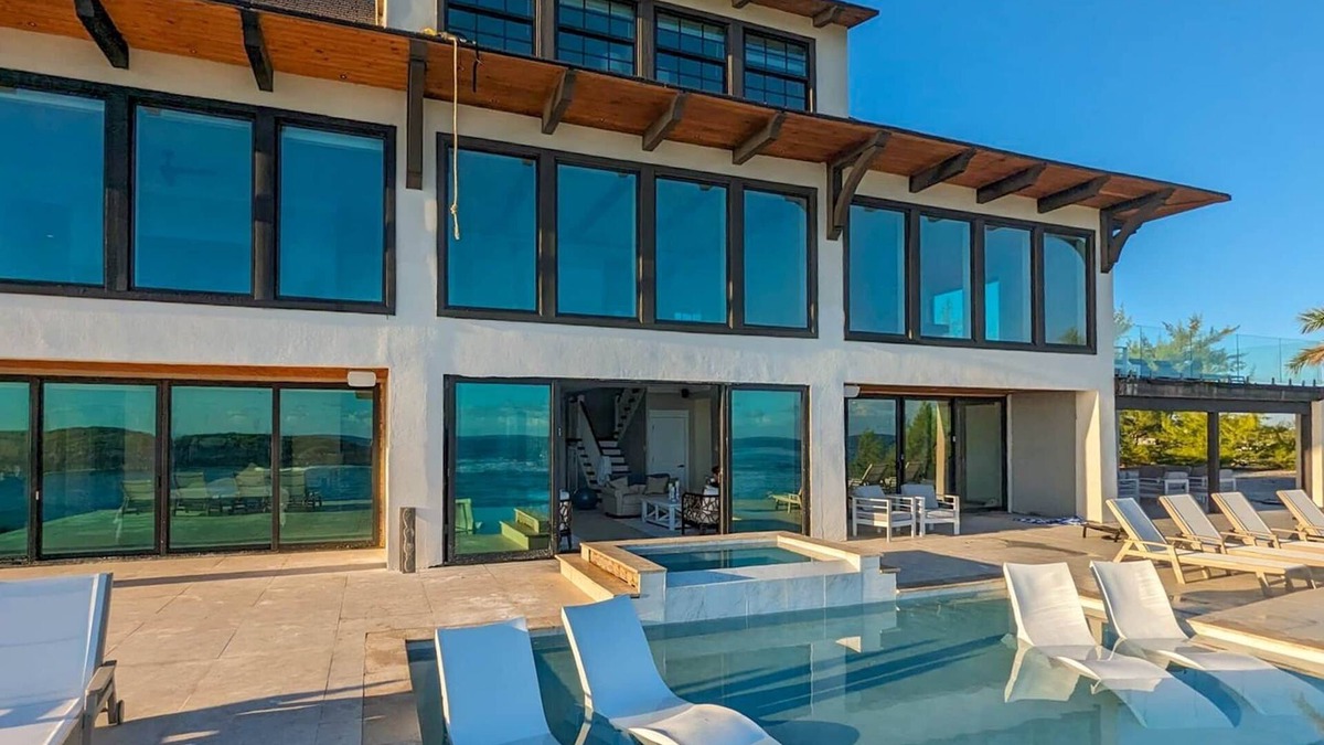 Rokers Point Villa | Marina Beach Villa, Private 70’ dock, restaurants & golf within walking distance