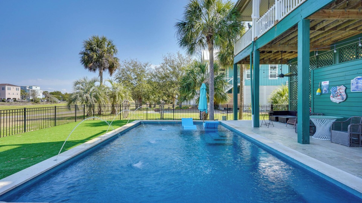 Ocean Ridge House | Marina & Golf Course Views: Edisto Island Home