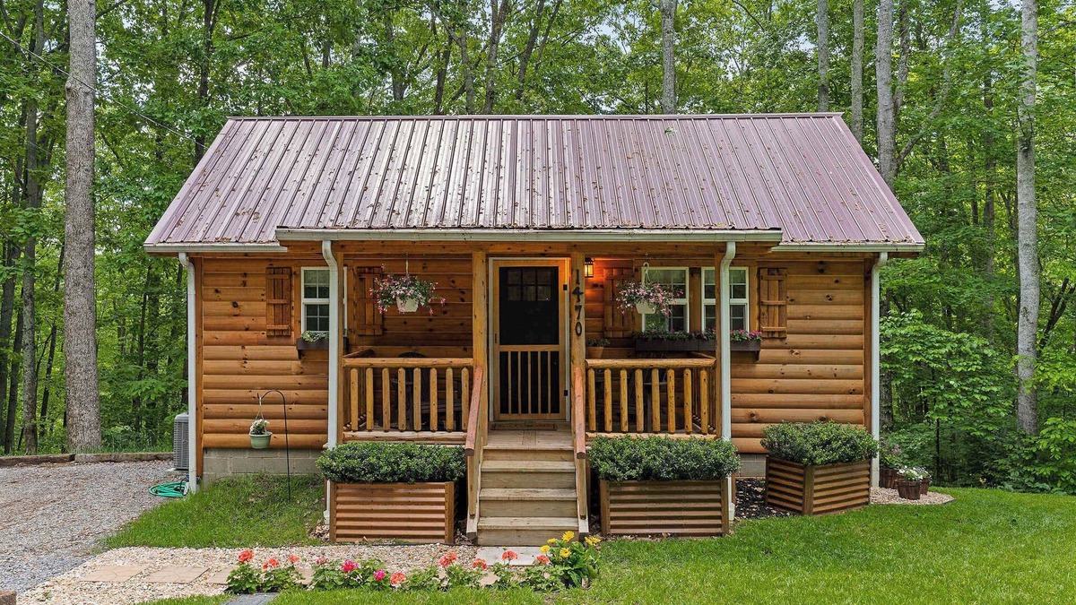 Smithville House | Marina Nearby Boat Parking Boat Launch Nearby