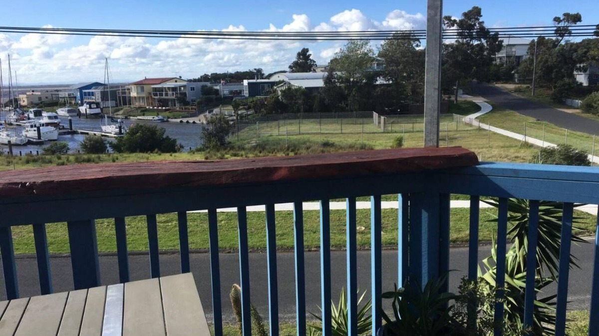 Loch Sport House | Marina Quays-Beautiful Views Opposite the Marina. Pet Friendly. Whole house