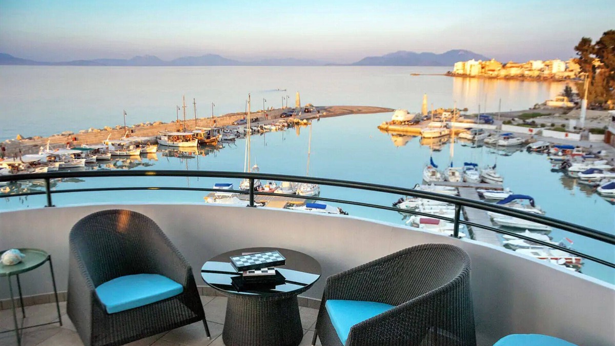 Kato Diminio Apartment | MARINA VIEW Luxury Sea Front Apartment