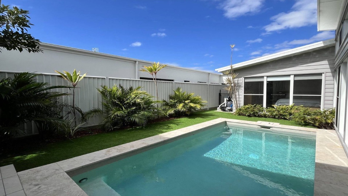 Pelican Waters House | Marina View - Your dream holiday retreat in Pelican Waters