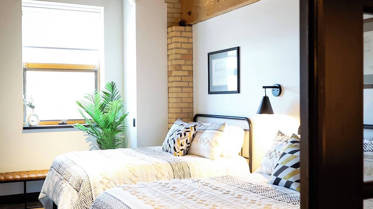 Canal Park Condo | Marine Iron | The Brix | Pool in Canal Park!