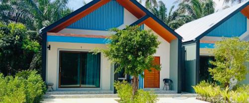 Lang Suan Hotel | Marine Resort มารีน รีสอร์ต