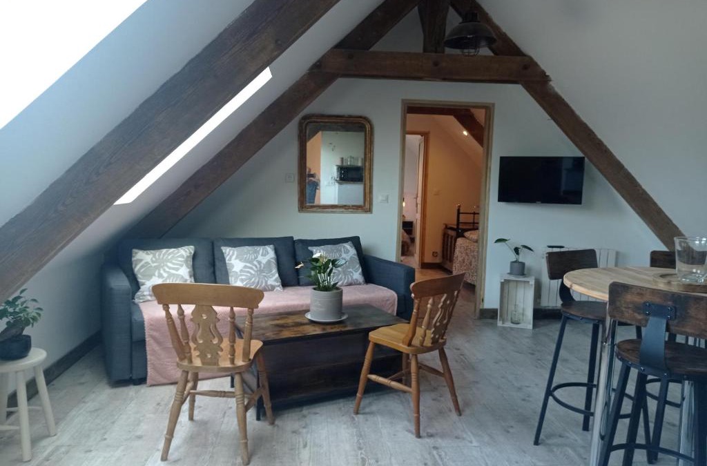 Saint-Martin-des-Entrees Apartment | Maris Domus près des plages du débarquement