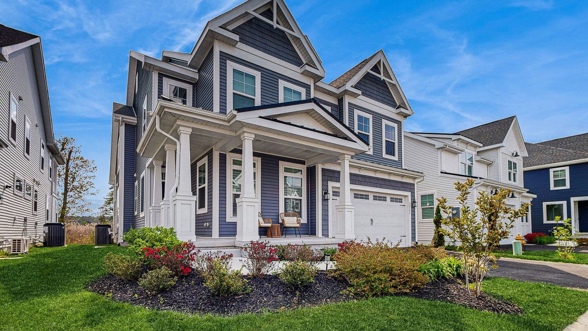 Cedar Neck House | Marlin Chase home with resort amenities, deck, grill, Free WIFI