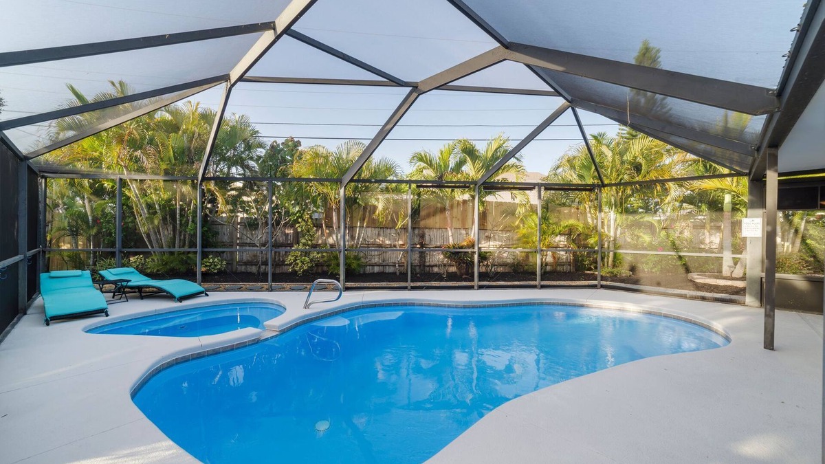 Hampton Homes House | Marlin on Merritt Pool House featuring Private Game Room, Mini Golf & Fire Pit!