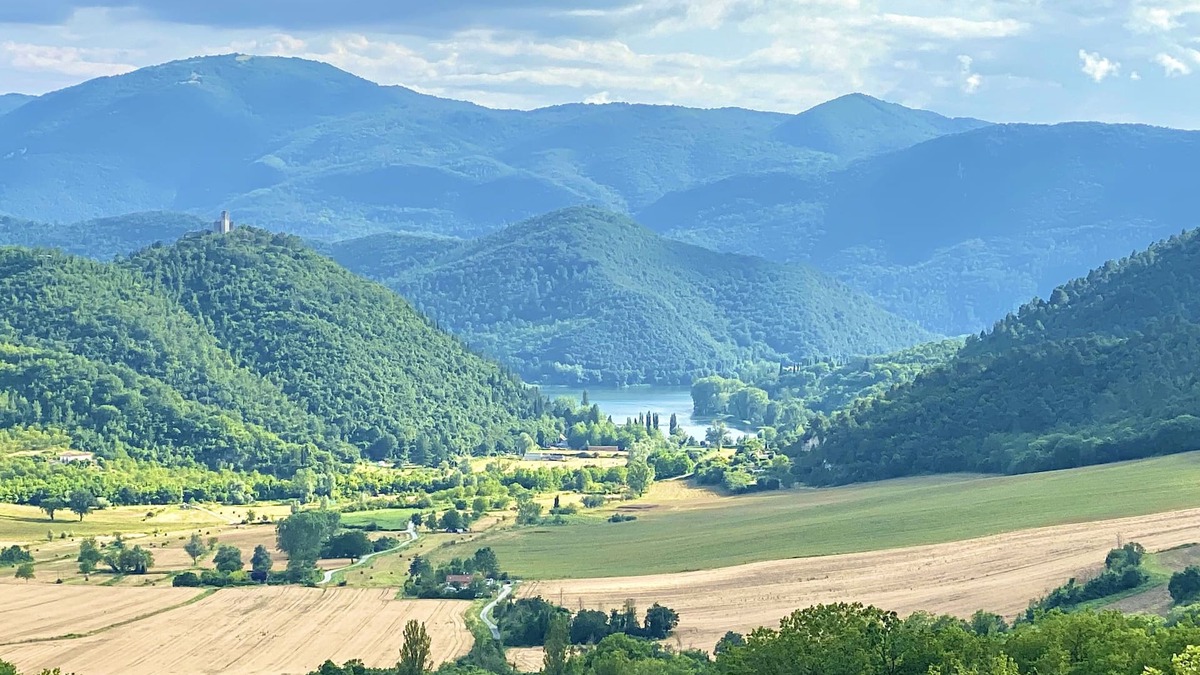 Piediluco House | Marmore waterfall 10 min and 5 min from Lake d Piediluco Apartment 4 places