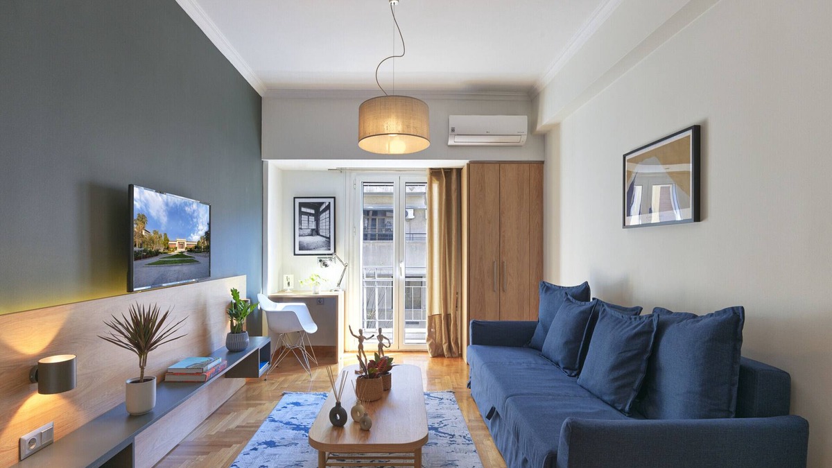 Mousio Apartment | Marnis10 3rd Modern Haven near Archaeological Muse