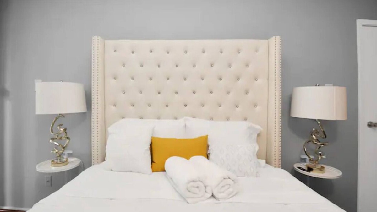 Southgate Condo | Maroon Double Suites