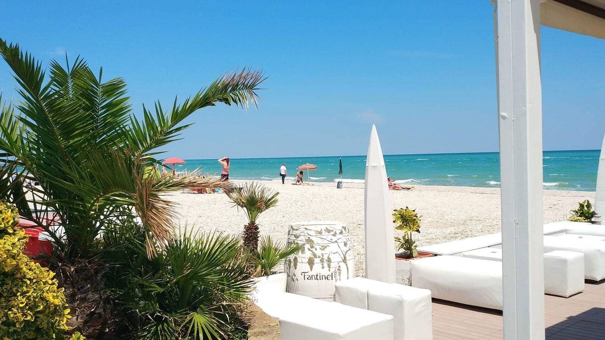 Marotta Apartment | ☀️🏖️🌊 Marotta, 50 m from the Sea🏖️, Air conditioning ❄️, 2 bedrooms, 6 beds