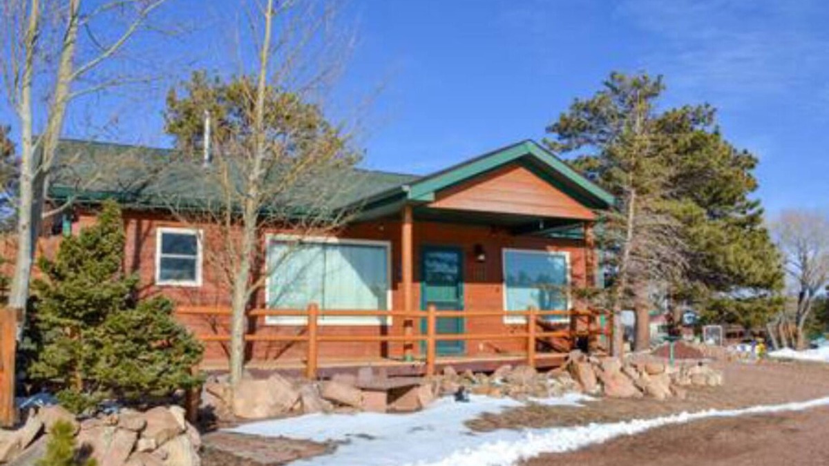 Red Feather Lakes Cabin | Marr's Mountain Cabins - Cabin 1