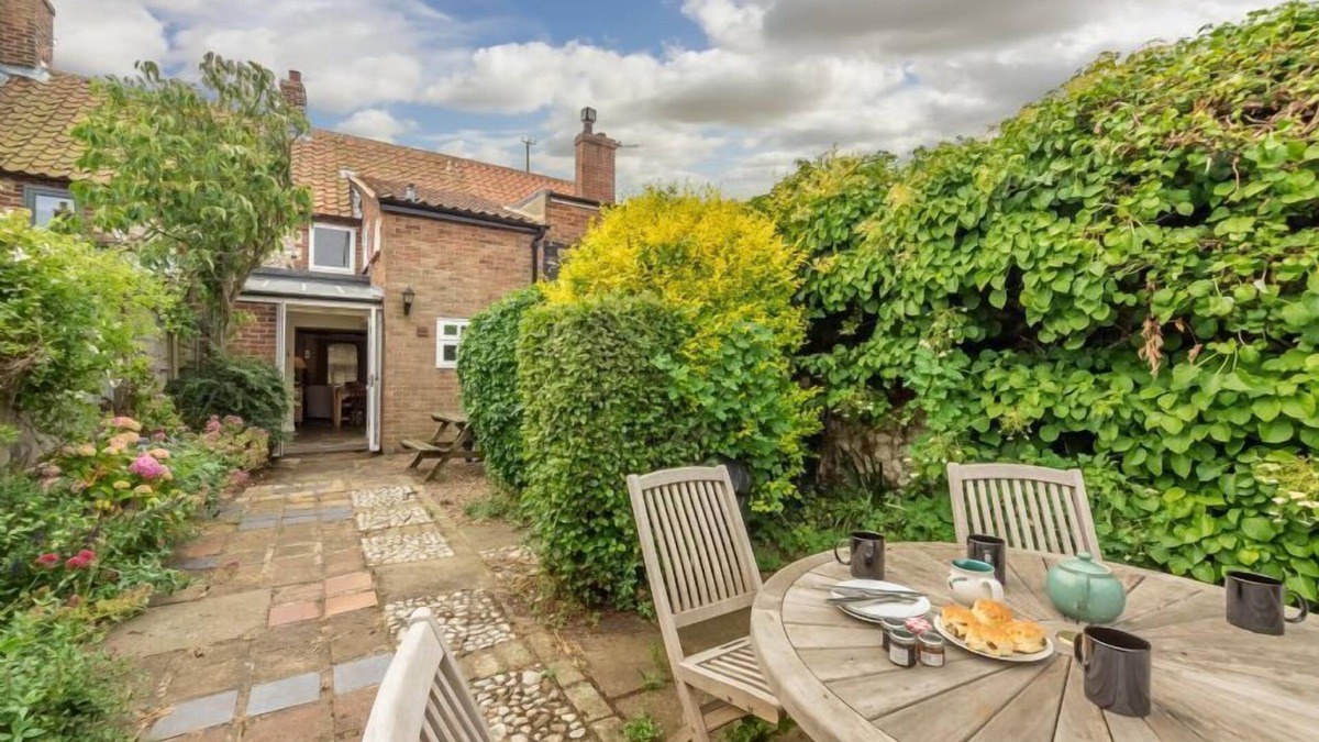 Brancaster Staithe Cottage | Marram Cottage, Brancaster Staithe, Norfolk