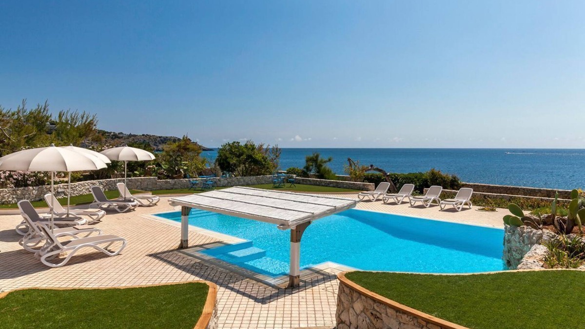 Castro Marina Villa | Marsa Cortina - Five Bedroom Villa, Sleeps 10