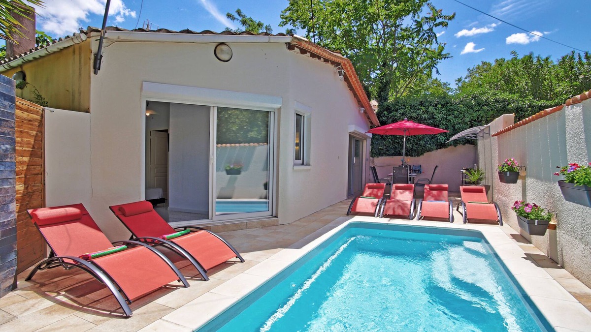 Marseillan House | 🌞Marseillan–Air-conditioned house private heated pool28°C Mar 13–Not overlooked