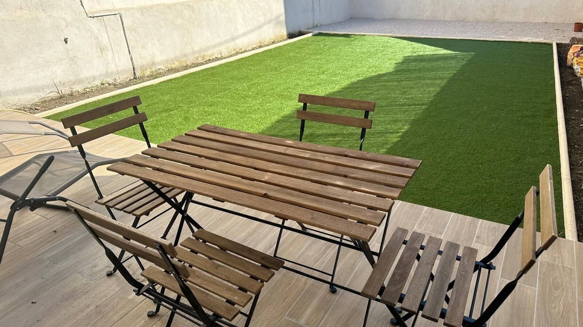 Baille Apartment | Marseille getaway close to the sea-wifi- south-facing with garden