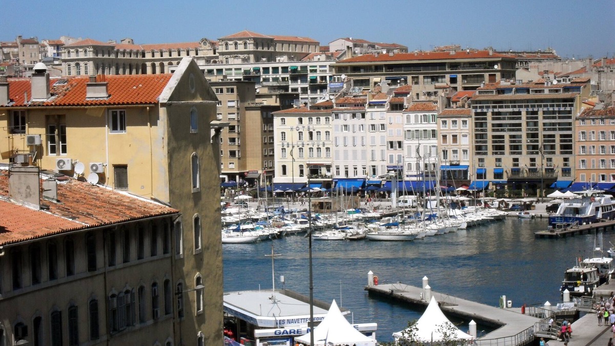 Opera Apartment | MARSEILLE VIEUX PORT: SPACIOUS & COZY DUPLEX APARTMENT