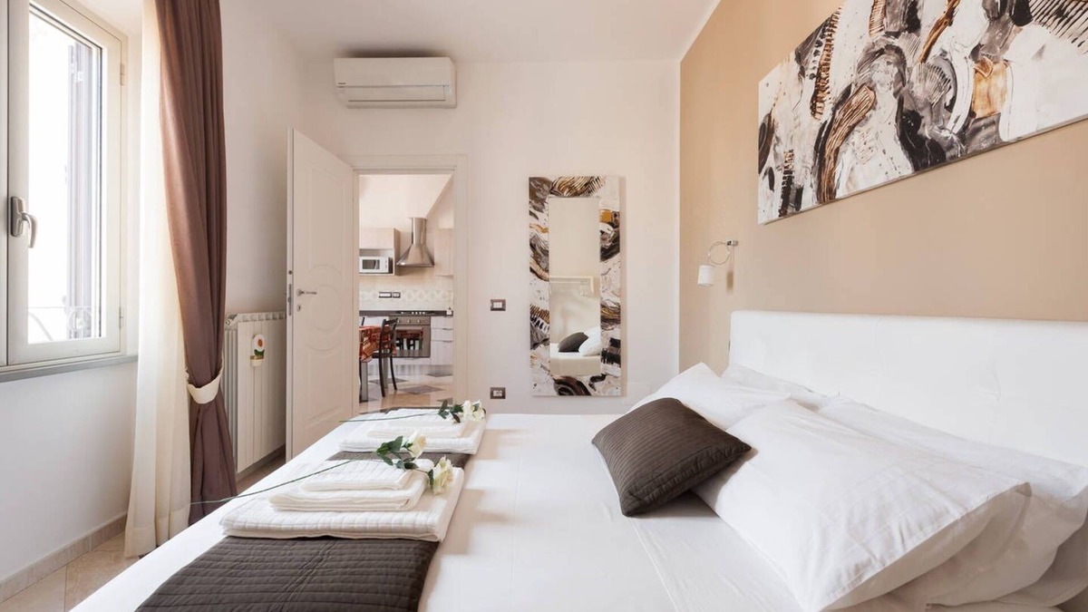 San Lorenzo Apartment | 💥"Marte Suite" - in the heart of Florence! A/C - WiFi superfast! 💥