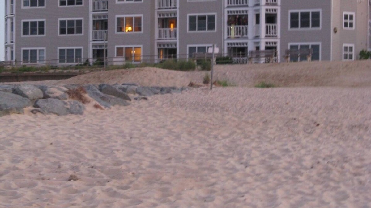 Oak Bluffs Condo | Martha's Vineyard Beachfront Condo in Oak Bluffs