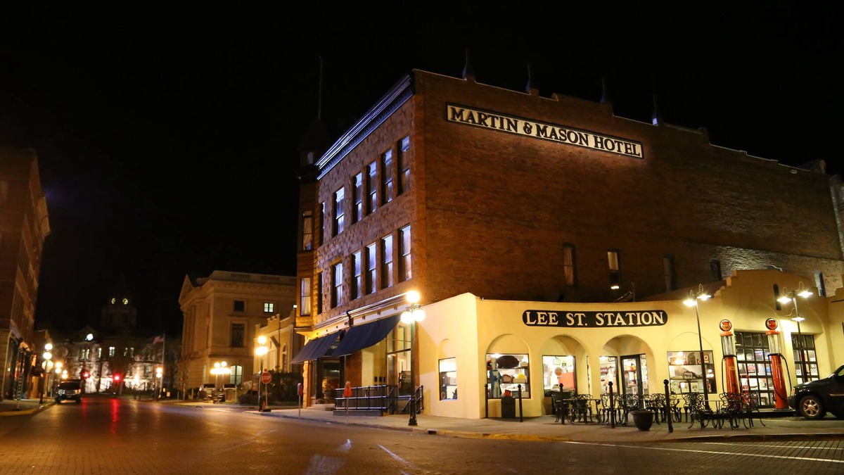 Deadwood Hotel | Martin & Mason Hotel