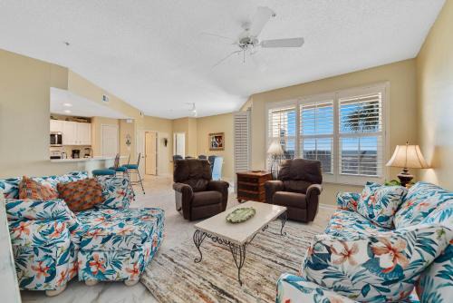 Fort Morgan House | Martinique 205 East