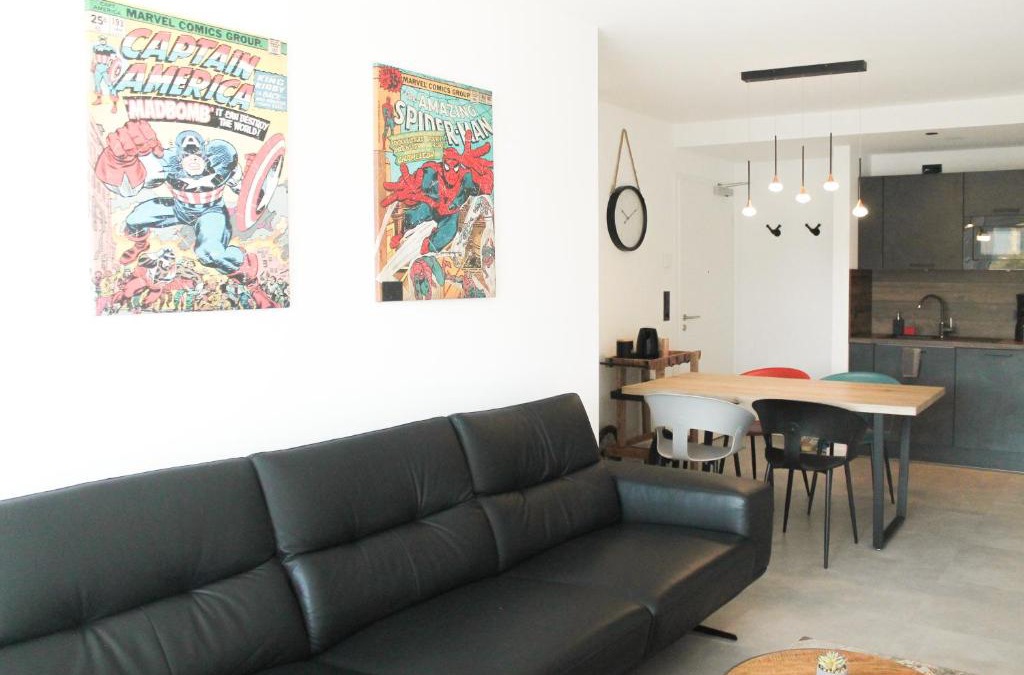 Rauental Apartment | Marvel-Apartment - für Freunde & Familien, stadtnah, Parkplatz, E-Ladestation, Gitterbox für Fahrräder, Fitnessstudio, digitale Gästemappe mit Restaurant- und Unternehmenstipps