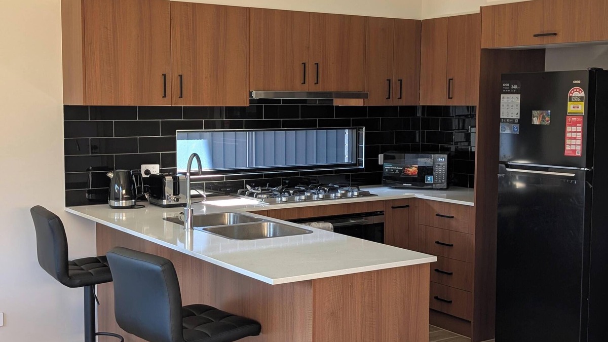 Austral House | Marvel New Home in Austral - 2 Bed + Work/Study + Yoga Room!