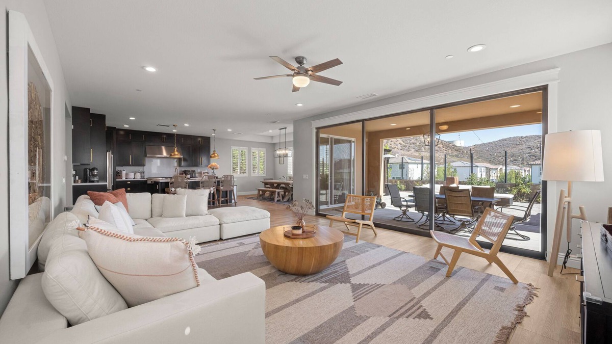 Canyon Country House | Marvelous 5-bedroom house with AC in Santa Clarita