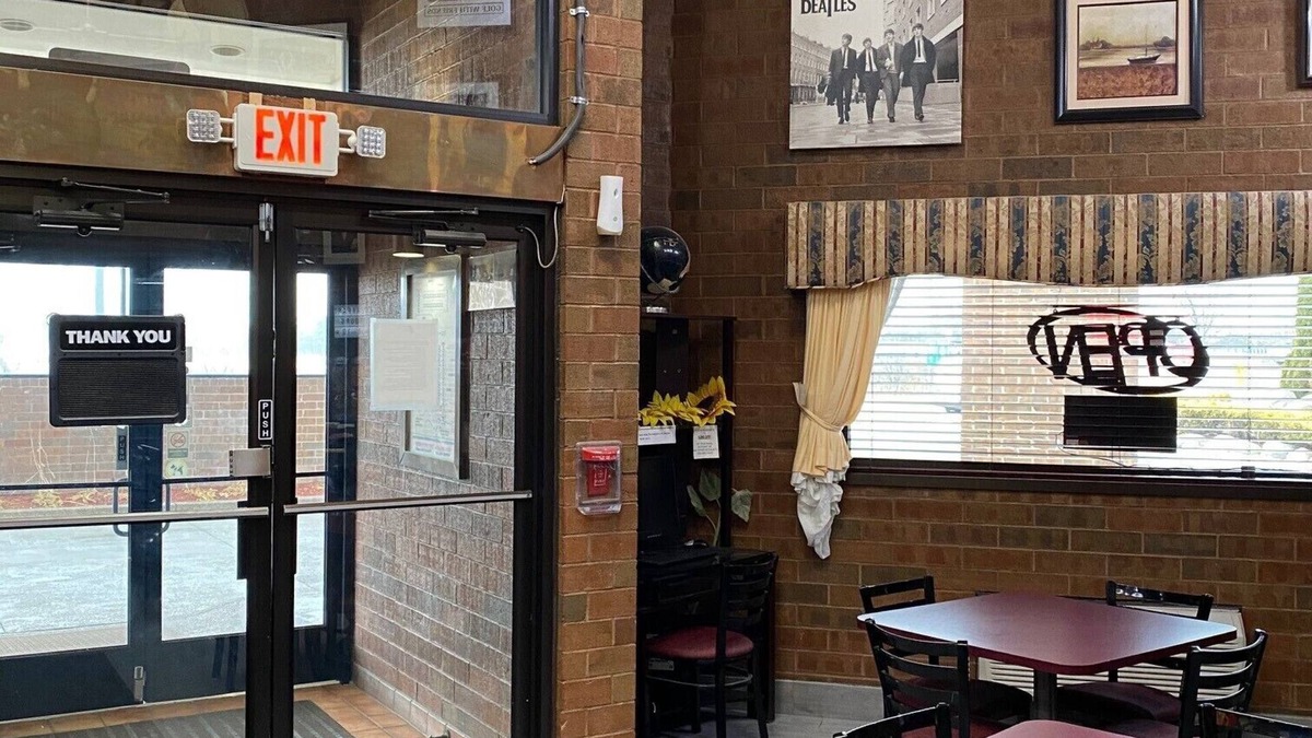 Southfield Hotel | Marvin's Garden Inn