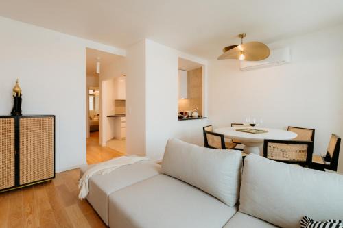 Santo Condestavel Apartment | Mary Pink - NO 2C - Elegant Two-Bedroom Apartment