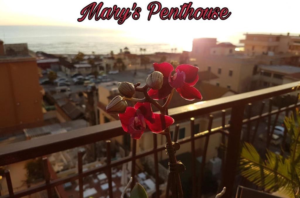Quartiere XXXIII Lido di Ostia Ponente Apartment | Mary's Penthouse