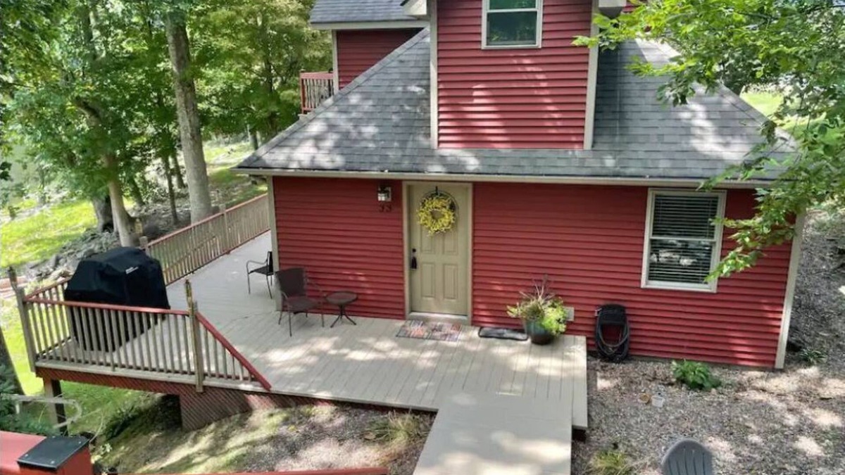 Meadow Bridge House | Mary’s Place- New River Gorge National Park and Preserve Rest, Relax, Rejuvenate