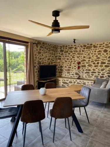 Aigueze House | Mas Bô Regard gîte Velours