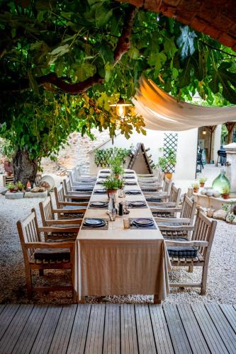 Allegre Les Fumades Bed & Breakfast | Mas Bouzige