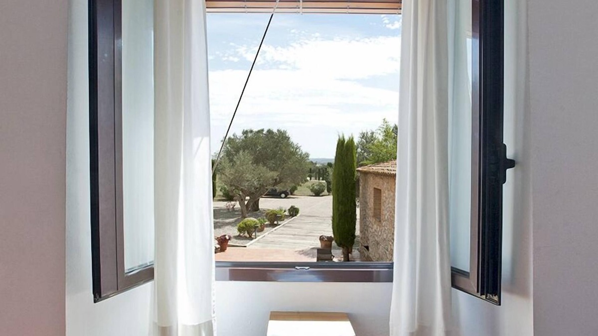 Avinyonet de Puigventos Hotel | Mas Falgarona Hotel Boutique and Spa