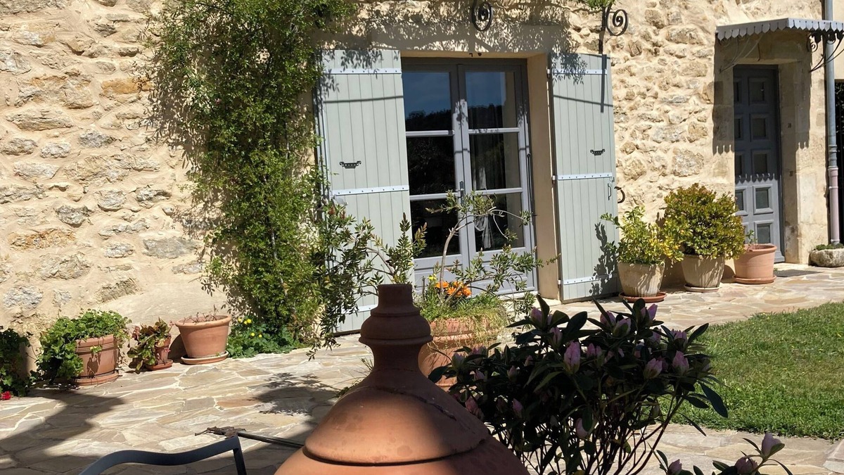 Saint-Paul-Trois-Chateaux House | Mas provençal, in the vineyards near the historic village center