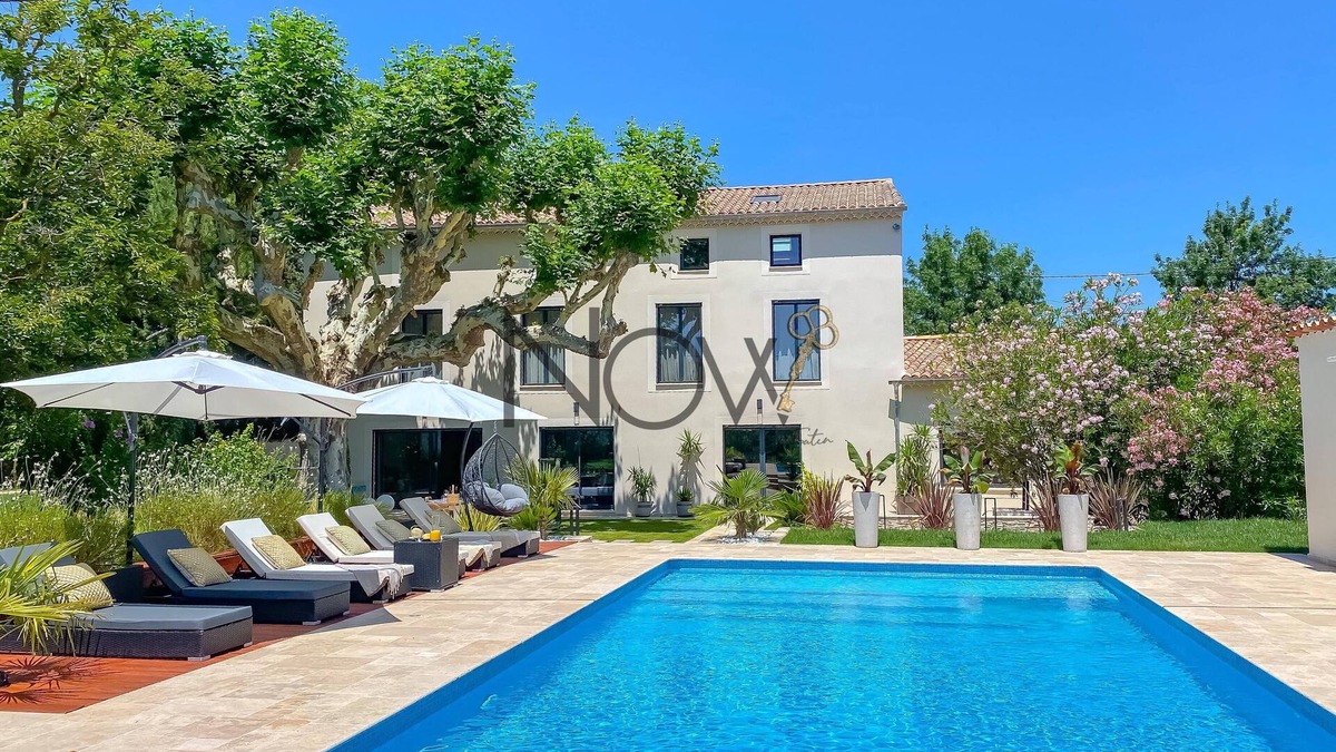 Le Thor Other | Mas Provençal Rénové de 400m² sur 5000m² de Terrain Avec Piscine !